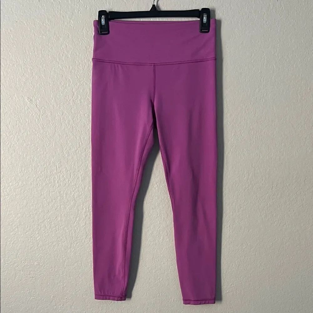 Like New! Athleta High-Waisted Leggings Purple in Size S